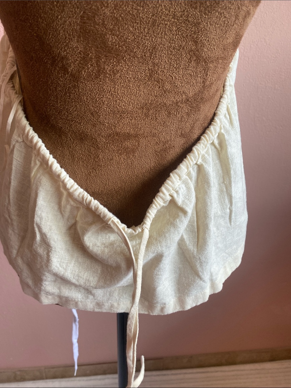 FREE PEOPLE Cream Scoop-Neck Linen Camisole - Picture 4 of 8
